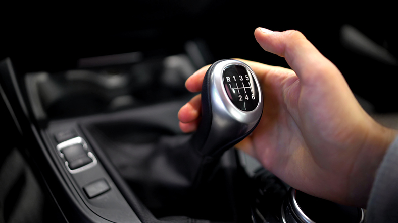 Car Jerks When Shifting Gears and What It Says About the Transmission
